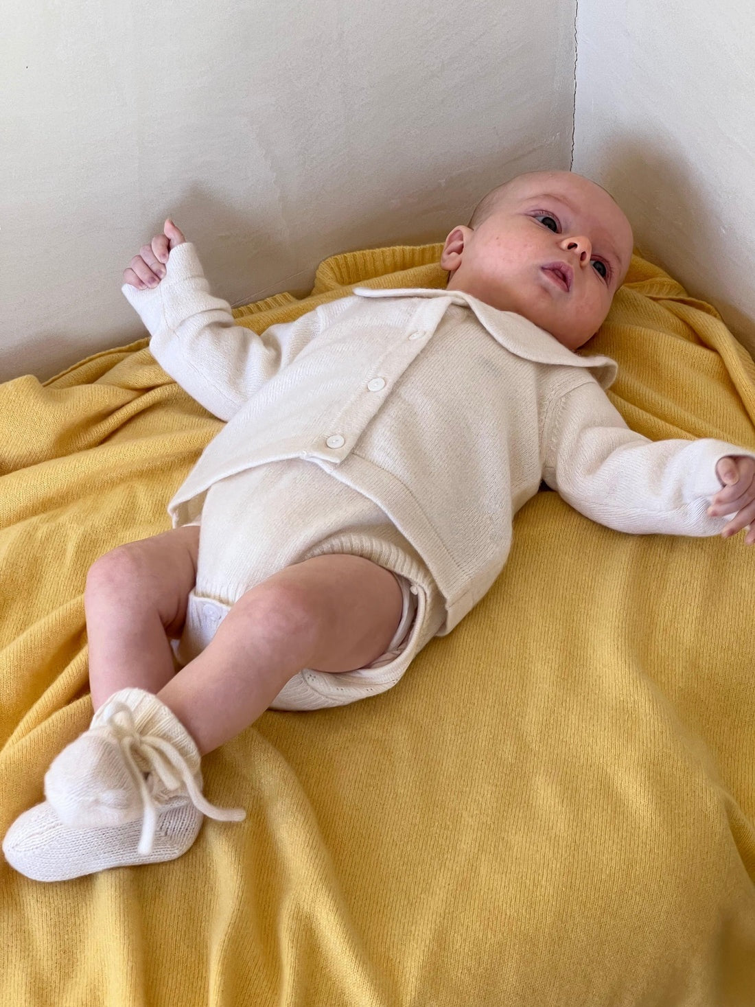 Baby Cardigan aus 100% Kaschmir